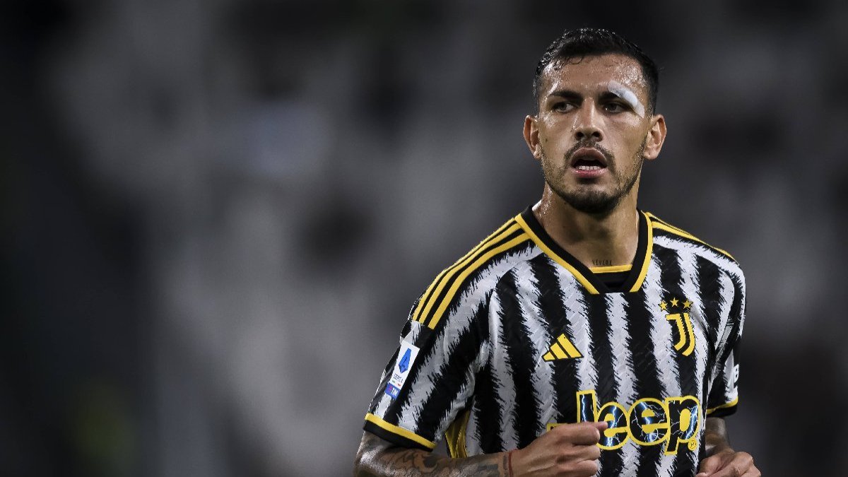 Leandro Paredes Biography