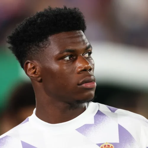 Aurélien Tchouaméni Biography, age, height, wife, salary, stats, FIFA, current club, injury, position, games, nationality, jersey number, net worth, wikipedia