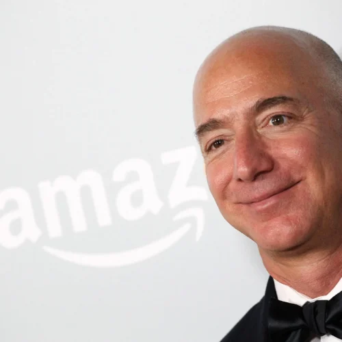 Jeff Bezos Biography, Net Worth, Wife, Wedding, Height, Amazon, Blue Origin & Age