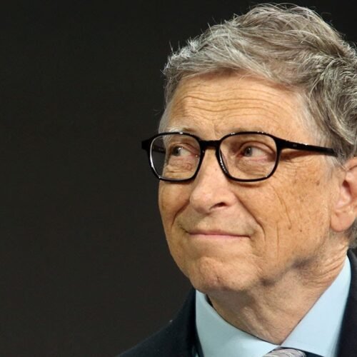 Bill Gates Biography (2026): Age, Net Worth, Family, Microsoft, Education & Success Story