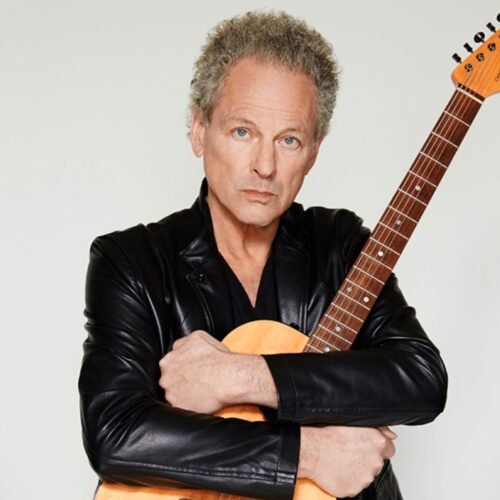 Lindsey Buckingham Biography, Height, Age, Wife, Family, Parents, Children, Net Worth, Fleetwood Mac, Songs, Health, Career & Latest News